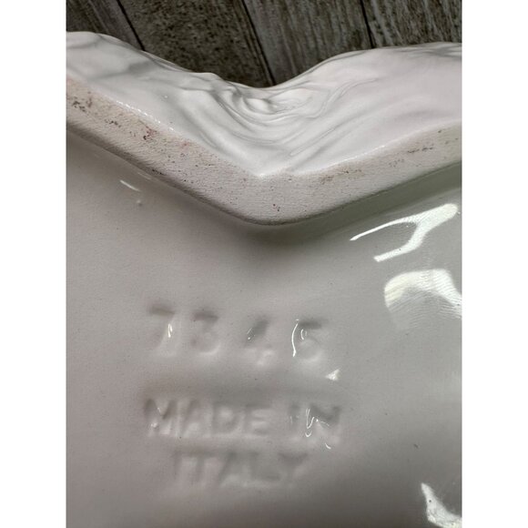 Vintage White Ceramic Large Dish with Lid Angel Cupid Made in Italy 8" Long 7345 - Picture 11 of 11